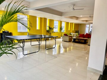 Swimming Pool in  Pg at Sector 46 – for Rent