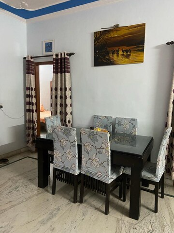 Master Bedroom in 1.5 BHK Builder Floor at Ansal Plaza Sector-23, Sector 23 – for Rent