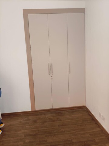 Master Bedroom in 4 BHK Apartment at BPTP Parkland Pride, Sector 77 – for Rent