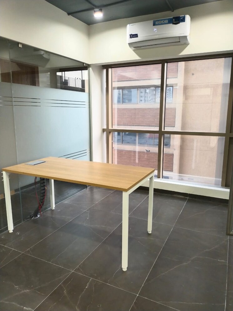 Team Area, shilp-epitome Commercial Office Space 2116 Sq.Ft. In Bodakdev Ahmedabad 8466656