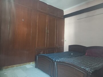 Bedroom in 3 BHK Builder Floor at Khirki Extension – for Rent