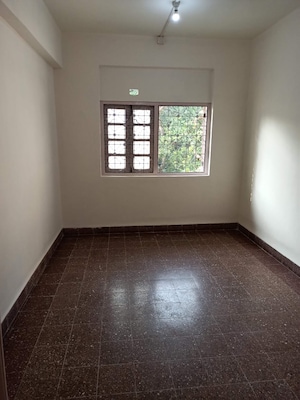 Master Bedroom in 2 BHK Apartment at Harbour Heights, Colaba – for Sale