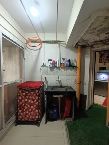 Utility Room in 2 BHK Apartment at Pataskar Eclat, Ghodbunder Road – for Sale