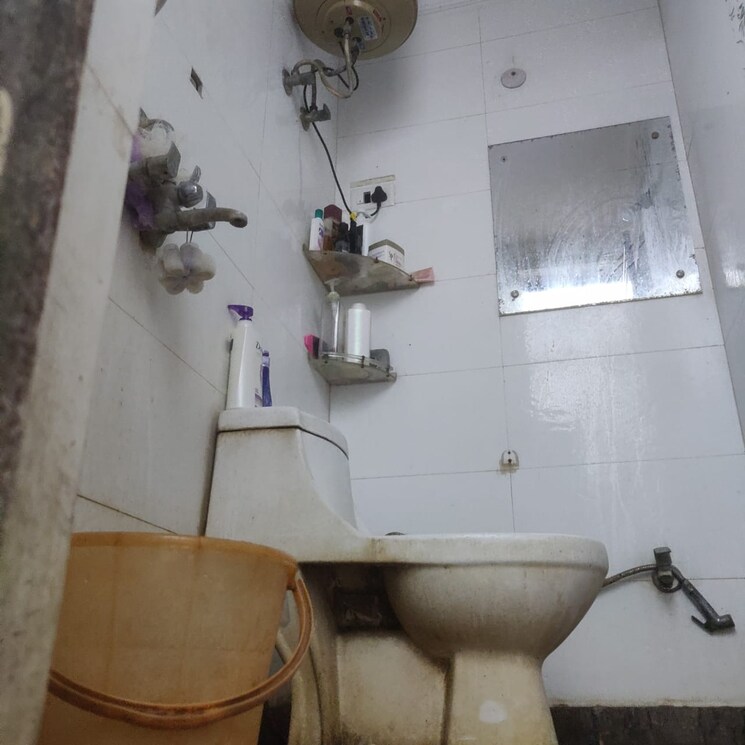 Bathroom, chattarpur 2 Bedroom 720 Sq.Ft. Builder Floor In Chattarpur Delhi 8466812