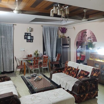 Master Bedroom in 2 BHK Builder Floor at Chattarpur – for Rent