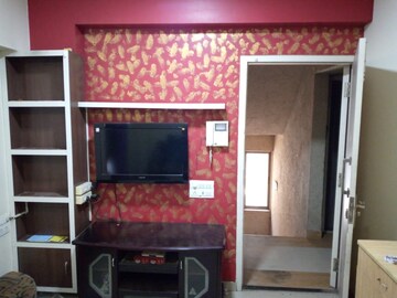 Bedroom in 2 BHK Apartment at Sindhi Society, Chembur – for Rent