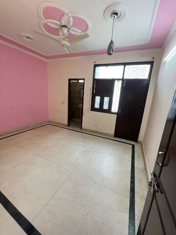 Master Bedroom in 2 BHK Builder Floor at Chattarpur – for Rent