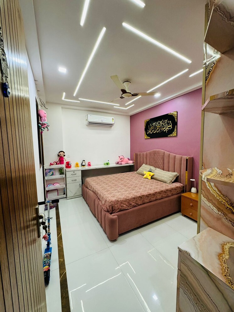 Bedroom, chattarpur 3 Bedroom 1200 Sq.Ft. Builder Floor In Chattarpur Delhi 8467067