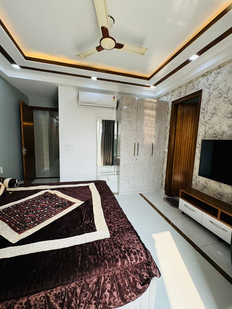 Bedroom, chattarpur 3 Bedroom 1200 Sq.Ft. Builder Floor In Chattarpur Delhi 8467067