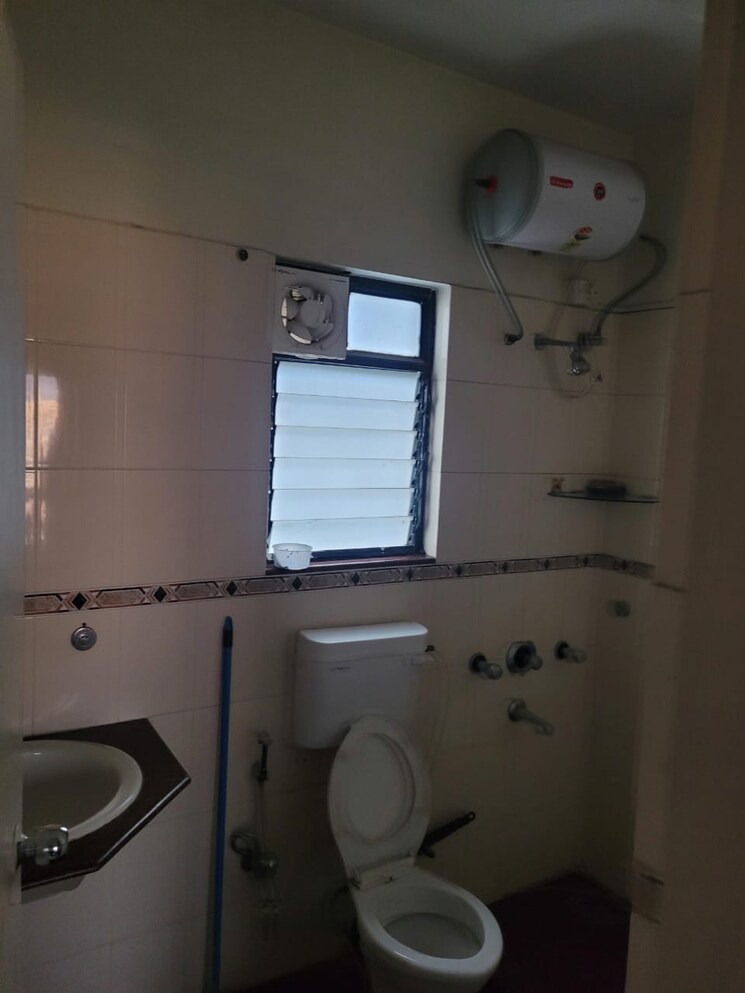 Bathroom, clover-village 3 Bedroom 2000 Sq.Ft. Penthouse In Wanowrie Pune 8467091
