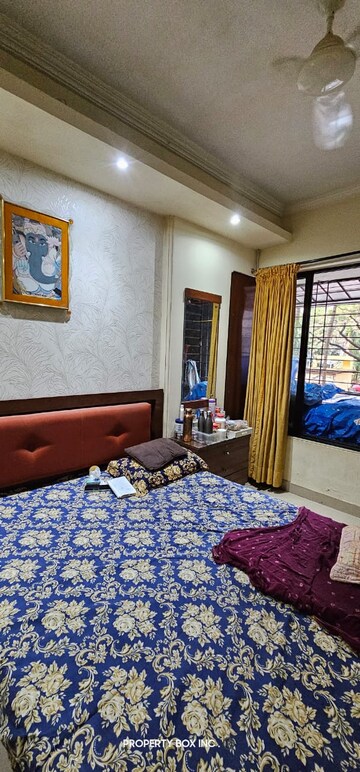 Bedroom in 2.5 BHK Apartment at Chembur – for Sale
