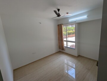 Room in 2 BHK Apartment at VTP Belair B And D Building, Mahalunge – for Rent