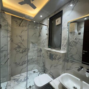 Building Lobby in 4 BHK Builder Floor at Eros Rosewood City, Rosewood City – for Sale