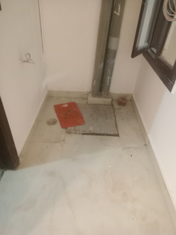 Other, freedom fighters enclave 1 Bedroom 450 Sq.Ft. Builder Floor In Freedom Fighters Enclave Delhi 8467119