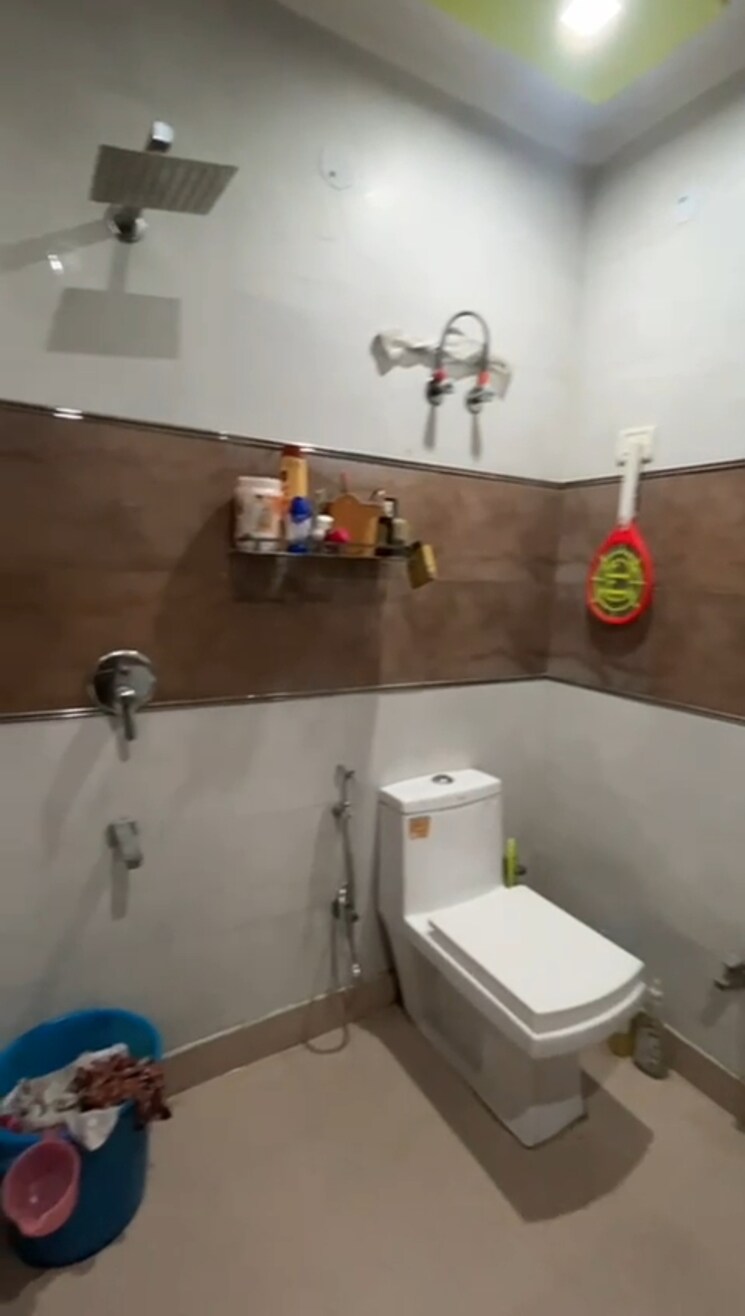 Bathroom, mehrauli 2 Bedroom 900 Sq.Ft. Builder Floor In Mehrauli Delhi 8467148
