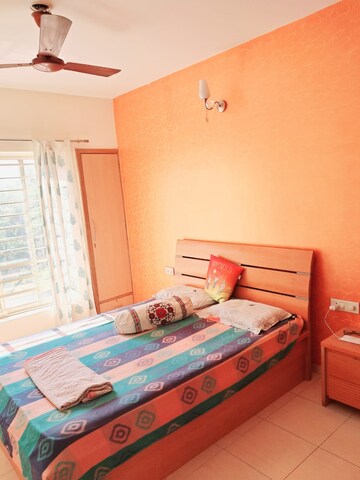 Bedroom in 3.5 BHK Apartment at Clover Highlands, Kondhwa – for Rent
