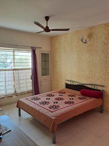 Bedroom in 3.5 BHK Apartment at Clover Highlands, Kondhwa – for Rent