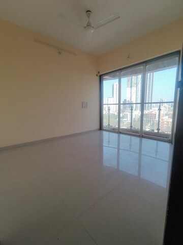 Master Bedroom in 3.5 BHK Apartment at Lotus Lotus Link Square, Malad West – for Rent