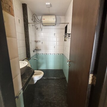 Attached Bathroom in 3 BHK Apartment at Aristo Pearl Residency, Siddhi Vinayak Mandir Area – for Rent
