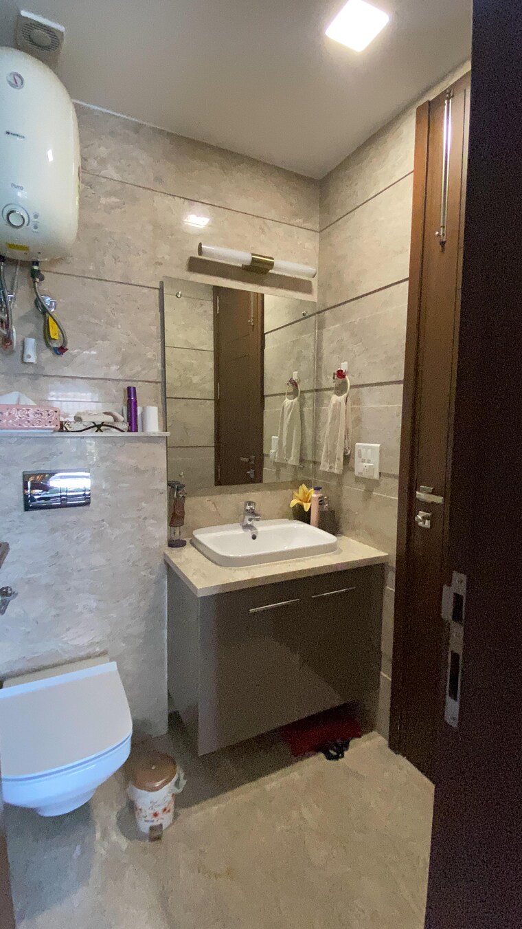 Exterior View, dayanand colony 3 Bedroom 1150 Sq.Ft. Builder Floor In Dayanand Colony Delhi 8467216