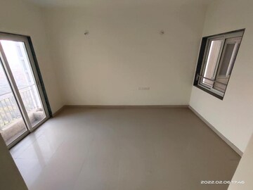 Master Bedroom in 2 BHK Apartment at Indiabulls Greens, New Panvel – for Sale