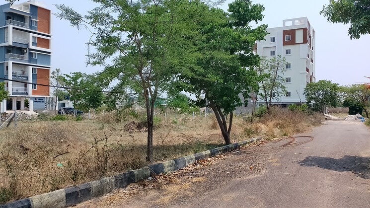 Garden, mokila  380 Sq.Yd. Plot In Mokila Hyderabad 8467300