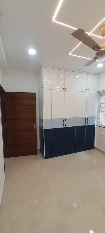 Room in 3 BHK Apartment at Gem Nakshatra, Kokapet – for Rent
