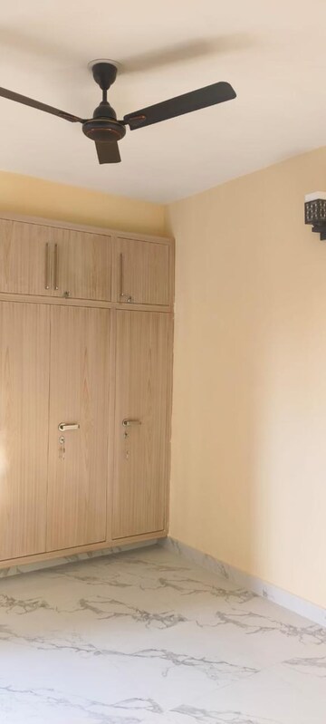 Floor Plan in 3 BHK Villa at Amrapali Leisure Valley, Tech Zone 4 Greater Noida – for Rent