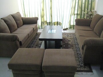 Master Bedroom in 2 BHK Builder Floor at Indrapuram – for Rent