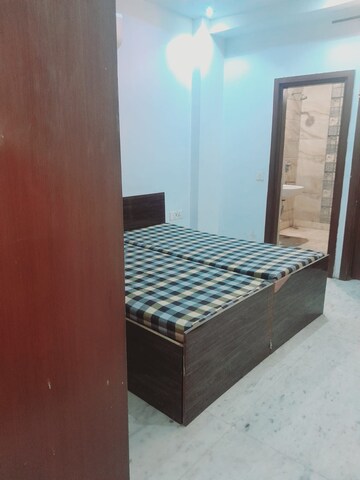 Bedroom in 2 BHK Builder Floor at Indrapuram – for Rent