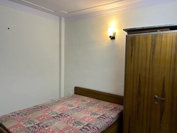 Bedroom in 1 BHK Builder Floor at Shri Krishna Apartments Rohini, Rohini Sector 16 – for Rent