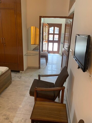 Master Bedroom in 1 RK Builder Floor at Ayachi Apartments, Sector 45 – for Rent