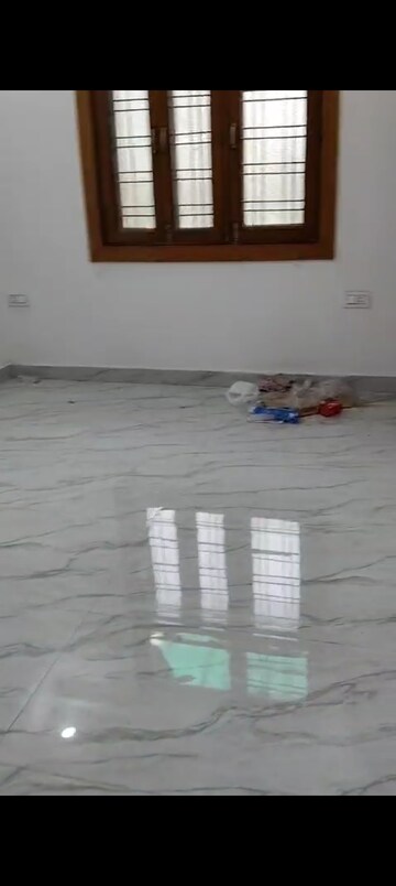 Gym in 2 BHK Builder Floor at Vaishali Sector 2 – for Sale