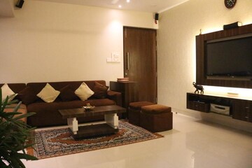 Master Bedroom in 2 BHK Apartment at Omkar Veda Exclusive, Parel – for Rent