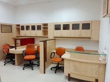  Shop For Rent in Andheri West