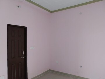 Master Bedroom in 2 BHK Independent House at Shri Balaji BCC Greens, Deva Road – for Rent