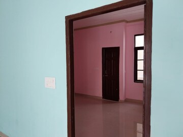 Master Bedroom in 2 BHK Independent House at Shri Balaji BCC Greens, Deva Road – for Rent