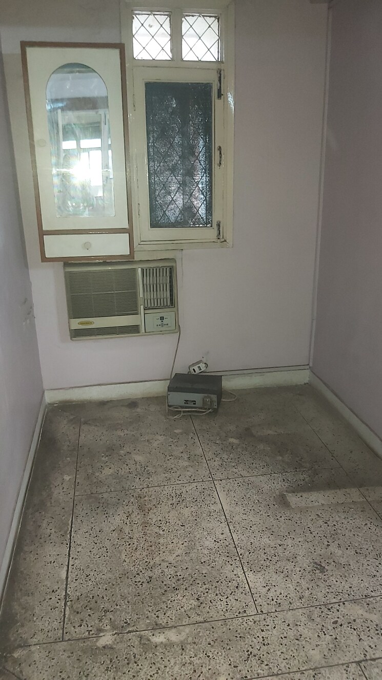 Master Bedroom, mayur vihar 3.5 Bedroom 1250 Sq.Ft. Apartment In Mayur Vihar Delhi 8467457