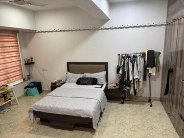 Bedroom in 4 BHK Apartment at Jawaharabad Apartment, Bandra West – for Rent
