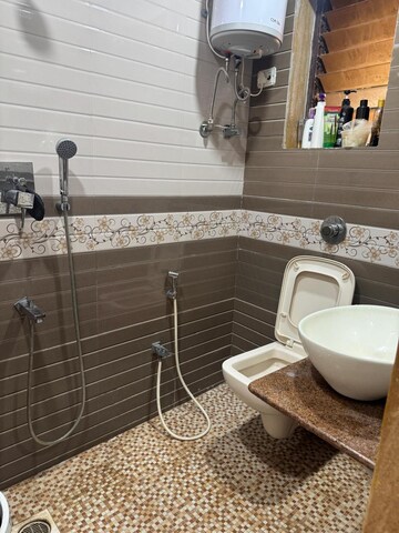 Attached Bathroom in 4 BHK Apartment at Jawaharabad Apartment, Bandra West – for Rent