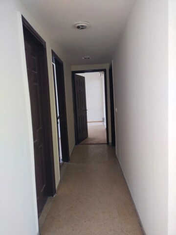 Furnished Amenities in 3 BHK Apartment at Unitech Fresco, Sector 50 – for Rent