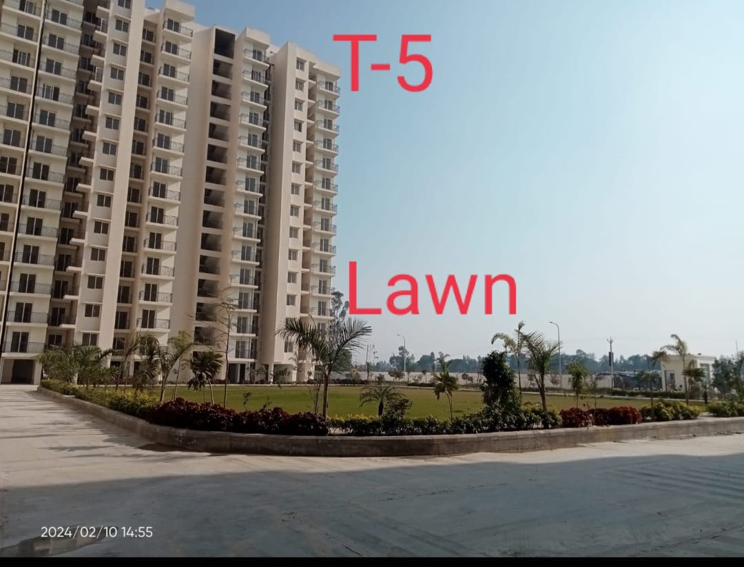 2.5 BHK + Pooja Room,Servant Room,Study Room,Extra Room Apartment For Sale in Sahu City
