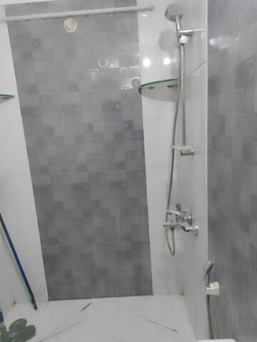 Bathroom in 2.5 BHK Apartment at Nehru Enclave, Gomti Nagar – for Rent