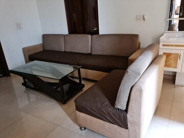 Master Bedroom in 2 BHK Builder Floor at Ansal Plaza Sector-23, Sector 23 – for Rent