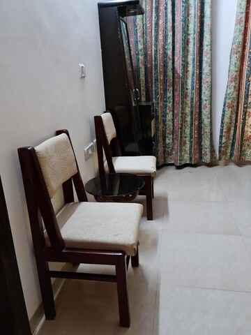 Master Bedroom in 2 BHK Builder Floor at Ansal Plaza Sector-23, Sector 23 – for Rent