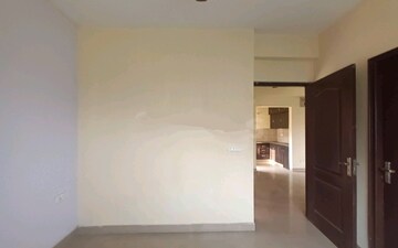2 BHK Apartment For Sale in Nimbus The Hyde park, Sector 78