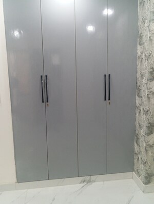 Floor Plan in 3 BHK Builder Floor at Krishna Nagar – for Sale