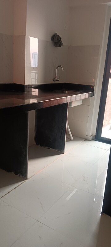 1 BHK Apartment For Rent in Runwal Gardens, Dombivli East