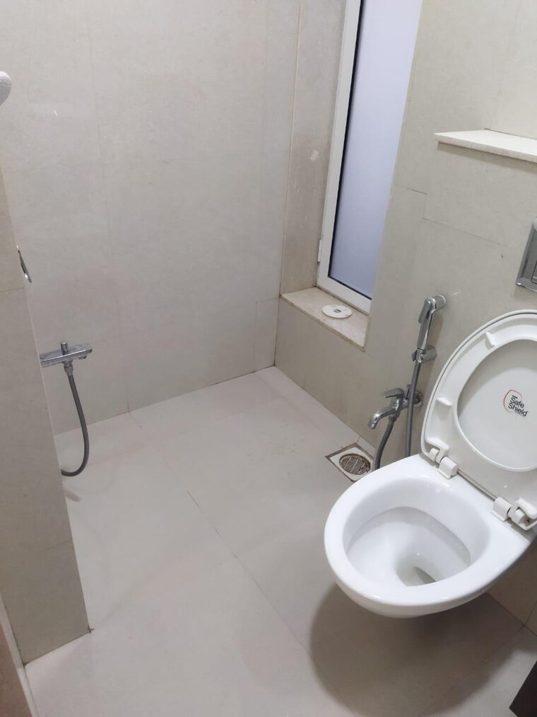 Bathroom, l-and-t-seawoods-residences 2 Bedroom 825 Sq.Ft. Apartment In Seawoods Navi Mumbai 8467597