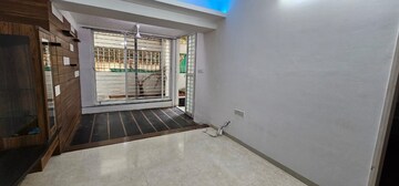 Master Bedroom in 2 BHK Apartment at Dattawadi – for Rent